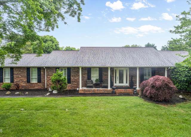 Property at 1403 Lincolnshire Dr, Maryville, TN 37803, 3 beds, 3 baths