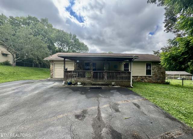 Property at 8224 Rising Fawn Dr, Knoxville, TN 37923, 3 beds, 1.5 baths