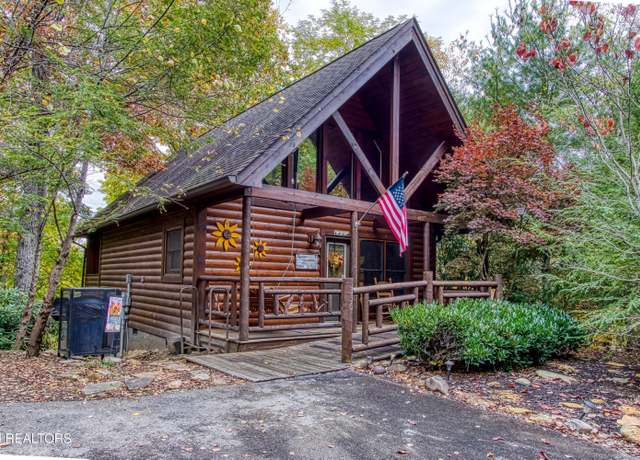 Property at 4356 Parkside Village Way, Sevierville, TN 37862, 1 bed, 1 bath