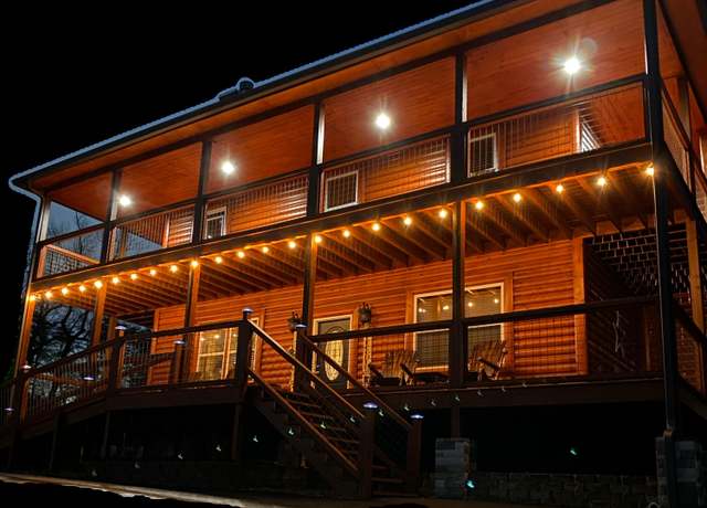 Property at 2822 Seth Rd, Pigeon Forge, TN 37863, 4 beds, 4.5 baths