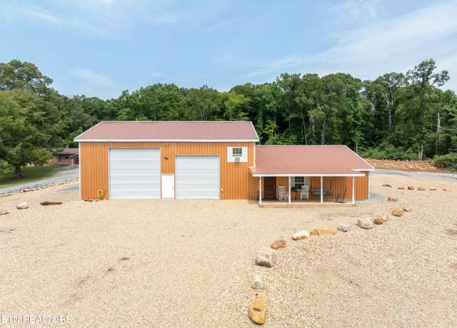 Property at 985 Swannsylvania Rd, Dandridge, TN 37725, 3 beds, 2 baths