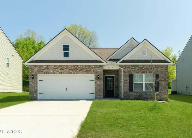 Property at 1133 Beacon Rd, Sevierville, TN 37876, 4 beds, 2 baths