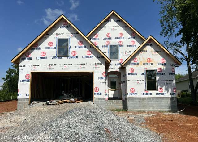 Property at 2030 Cherokee Dr, Maryville, TN 37801, 3 beds, 3 baths