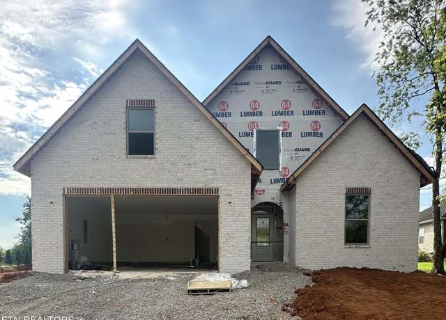 Property at 2030 Cherokee Dr, Maryville, TN 37801, 3 beds, 3 baths