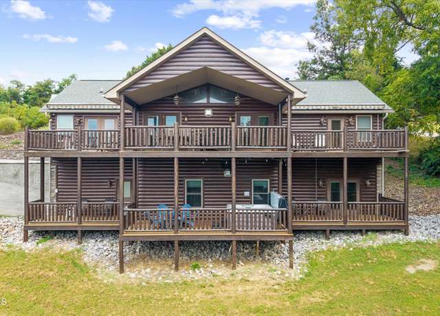 Property at 836 Sandra Way, Kodak, TN 37764, 3 beds, 2.5 baths