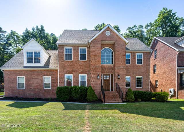 Property at 924 Crown Ridge Ln, Powell, TN 37849, 4 beds, 2.5 baths