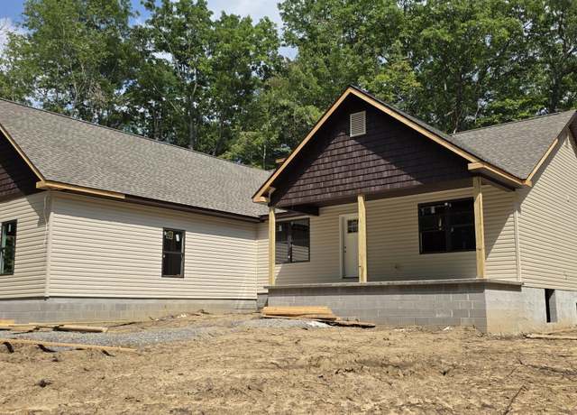 Property at 1640 E Overlook Rd, Monterey, TN 38574, 3 beds, 2 baths
