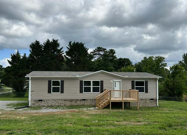 Property at 4821 Guinn Rd, Knoxville, TN 37931, 3 beds, 2 baths
