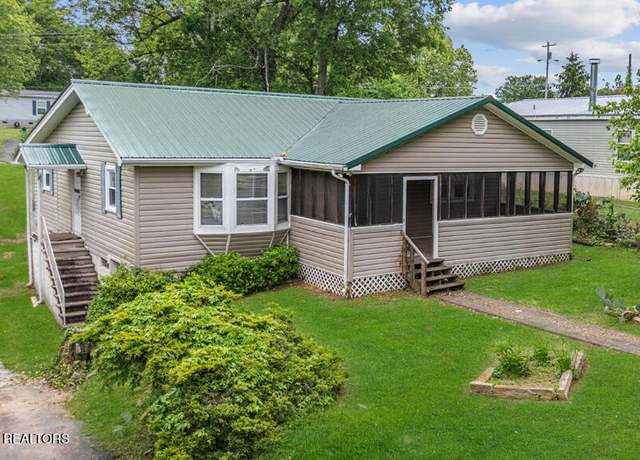 Property at 709 N A St, Lenoir City, TN 37771, 3 beds, 2 baths