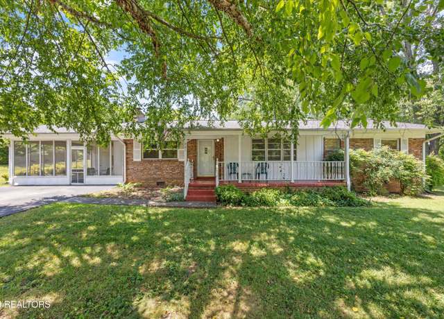 Property at 221 Medford Rd, Knoxville, TN 37922, 3 beds, 2 baths