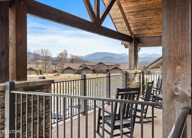 Property at 223 Bishops Cap Cir #206, Townsend, TN 37882, 2 beds, 2 baths