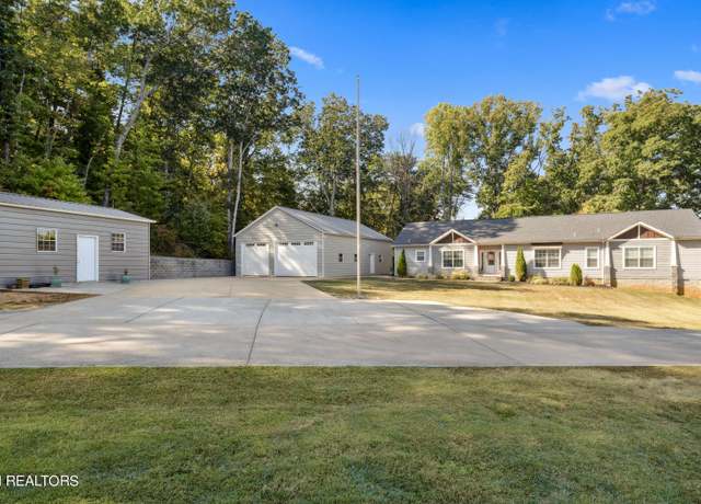 Property at 1900 Schaeffer Rd, Knoxville, TN 37932, 3 beds, 2 baths