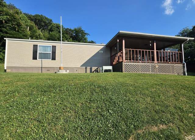 Property at 1911 Branam Hill Rd, Jellico, TN 37762, 2 beds, 2 baths