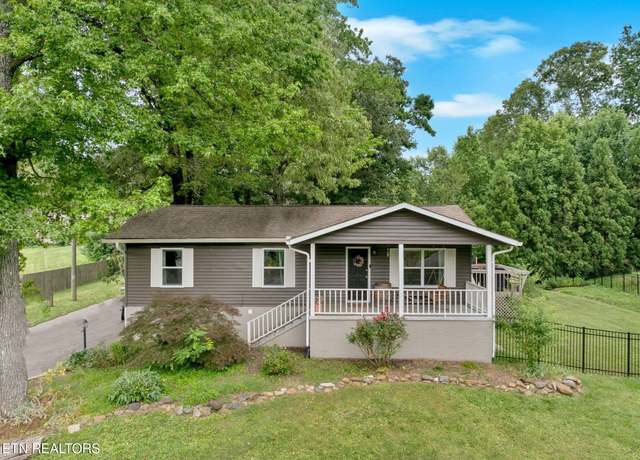 Property at 8202 Westland Dr, Knoxville, TN 37919, 3 beds, 2 baths
