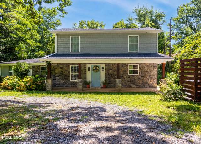 Property at 5902 Dogwood Rd, Knoxville, TN 37918, 3 beds, 3.5 baths