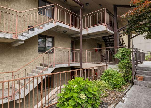 Property at 221 Woodland Rd #210, Gatlinburg, TN 37738, 2 beds, 2 baths
