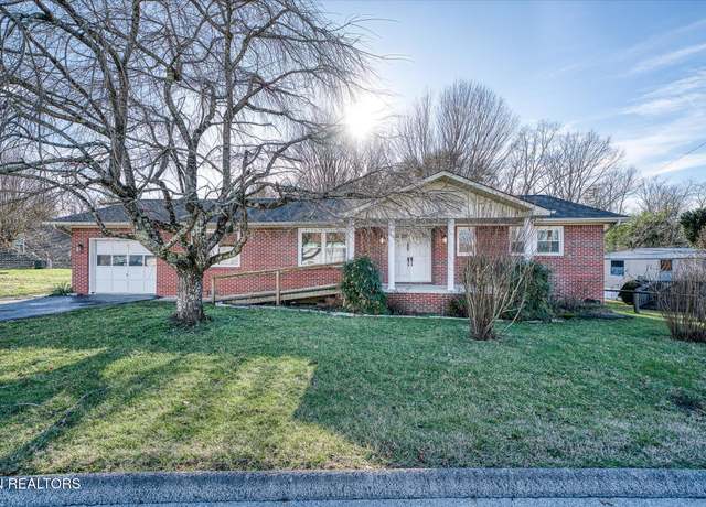 Property at 131 Old Watkins Rd, Crossville, TN 38555, 3 beds, 3 baths