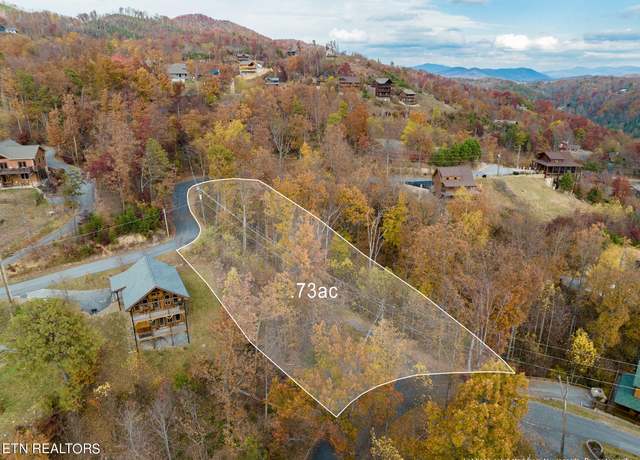 Property at 815 Red Fox Trl, Gatlinburg, TN 37738