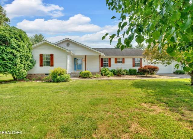 Property at 1647 Sams Dr, Dandridge, TN 37725, 3 beds, 2 baths