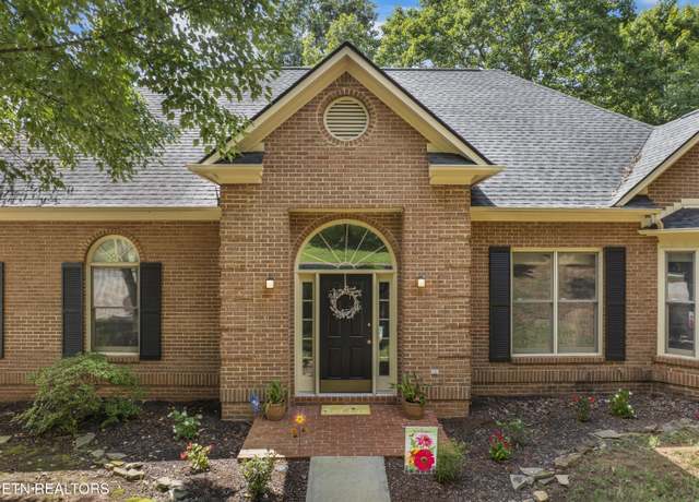 Property at 10605 Summit Mountain Ct, Knoxville, TN 37922, 4 beds, 3 baths