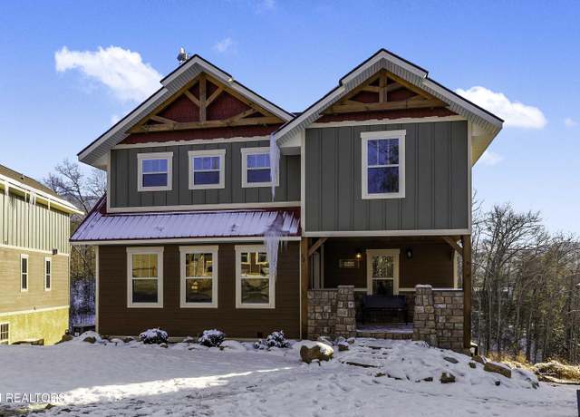 Property at 919 Whittlers Way, Gatlinburg, TN 37738, 4 beds, 5 baths