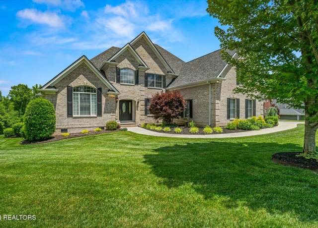 Property at 8334 Kiva Dunes Ln, Knoxville, TN 37938, 5 beds, 3.5 baths