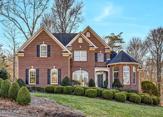 Property at 10 Hawthorn Pl, Norris, TN 37828, 5 beds, 4 baths
