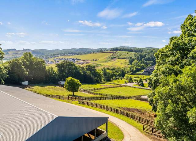 Property at 2304 W Gallaher Ferry Rd, Knoxville, TN 37932, 2 beds, 3 baths