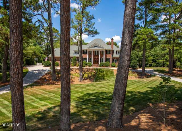 Property at 5316 Bent River Blvd, Knoxville, TN 37919, 6 beds, 5.5 baths