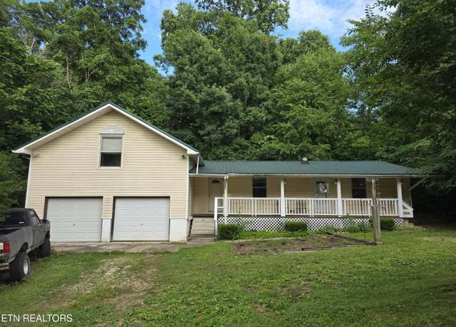 Property at 104 Eastwood Dr, Sweetwater, TN 37874, 3 beds, 2 baths
