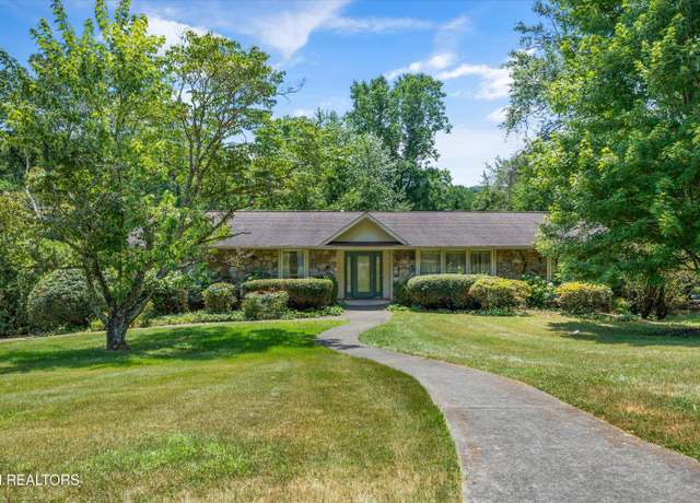 Property at 5604 Meadow Glen Dr, Knoxville, TN 37919, 3 beds, 3 baths