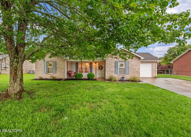 Property at 8013 Phyllis Ln, Knoxville, TN 37938, 3 beds, 2 baths