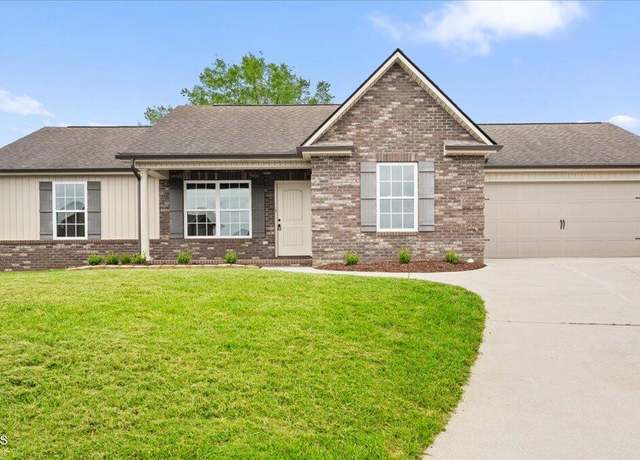 Property at 6500 Locust Grove Ln, Knoxville, TN 37918, 3 beds, 2 baths