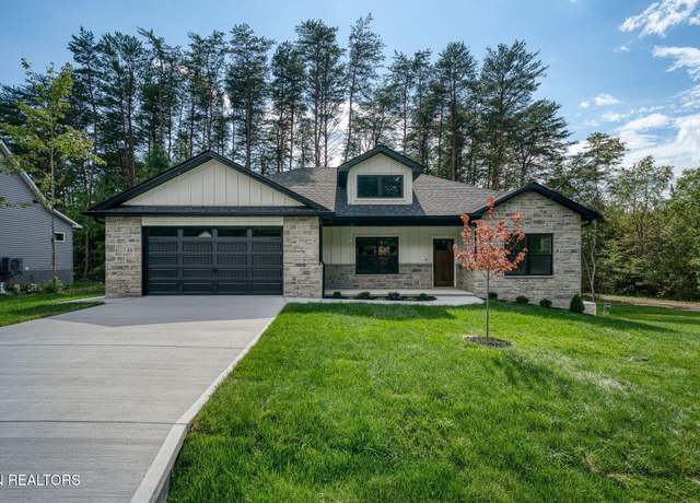Property at 124 Hawes Cir, Crossville, TN 38558, 3 beds, 2 baths