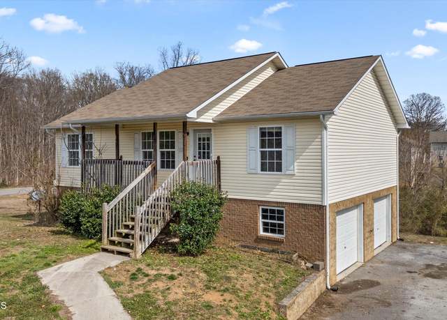 Property at 2422 Scenic Mountain Drive Dr, Sevierville, TN 37876, 4 beds, 2 baths