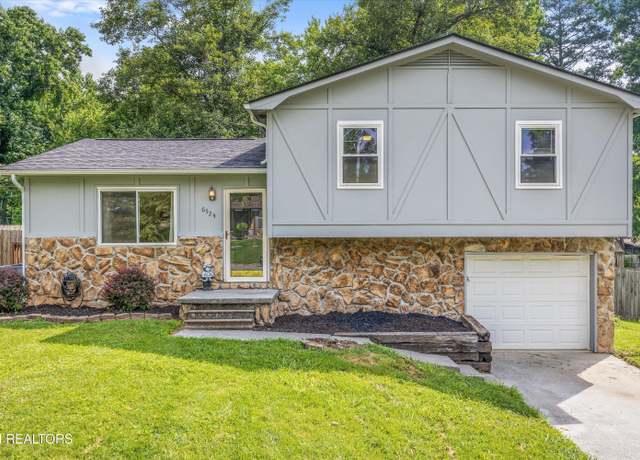 Property at 6524 Red Ashe Rd, Knoxville, TN 37918, 3 beds, 1.5 baths