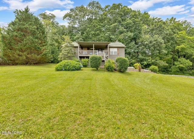 Property at 3183 Wears Dr, Sevierville, TN 37862, 3 beds, 3 baths