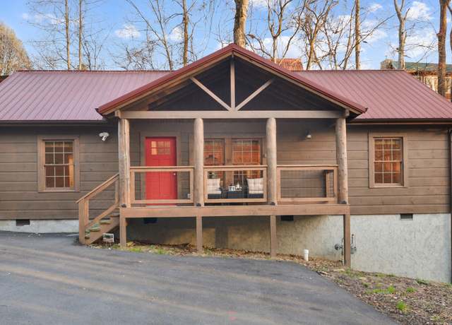 Property at 232 Tsali Way, Sevierville, TN 37876, 3 beds, 2 baths