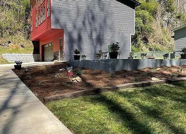 Property at 667 Turkey Nest Rd, Gatlinburg, TN 37738, 2 beds, 1 bath