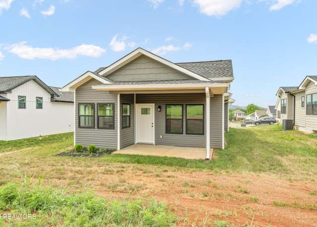 Property at 1020 Wentford Ave, Sweetwater, TN 37874, 2 beds, 2 baths