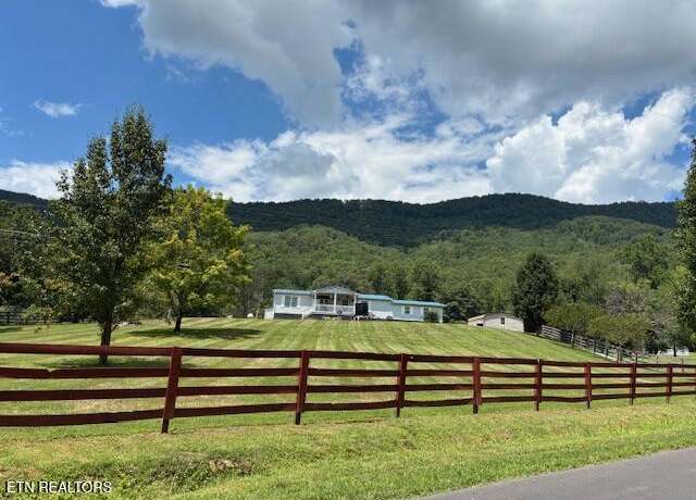 Property at 917 Poor Valley Rd, Rogersville, TN 37857, 3 beds, 3 baths