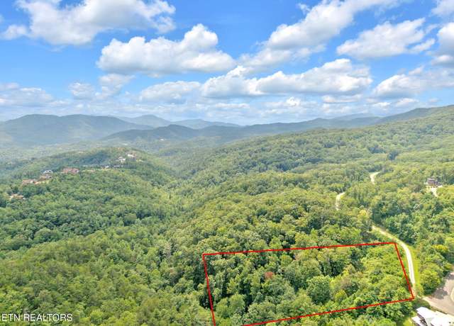 Property at 3527 Summit Trails Dr, Sevierville, TN 37862