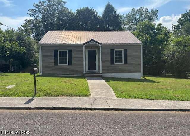 Property at 156 Vine St, Madisonville, TN 37354, 3 beds, 1 bath