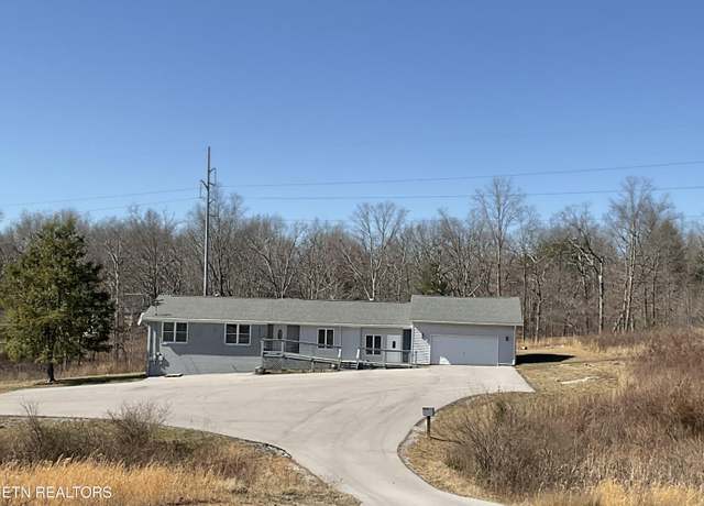 Property at 2691 Peavine Rd, Crossville, TN 38571, 3 beds, 2 baths