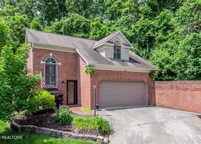 Property at 1403 Kenton Way, Knoxville, TN 37922, 3 beds, 2.5 baths
