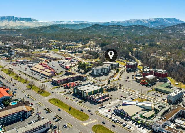 Property at 227 Sharon Dr #214, Pigeon Forge, TN 37863, 2 beds, 1 bath