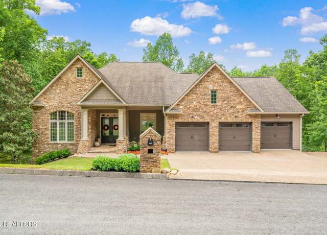 Property at 111 Winchester Cir, Oak Ridge, TN 37830, 5 beds, 4 baths