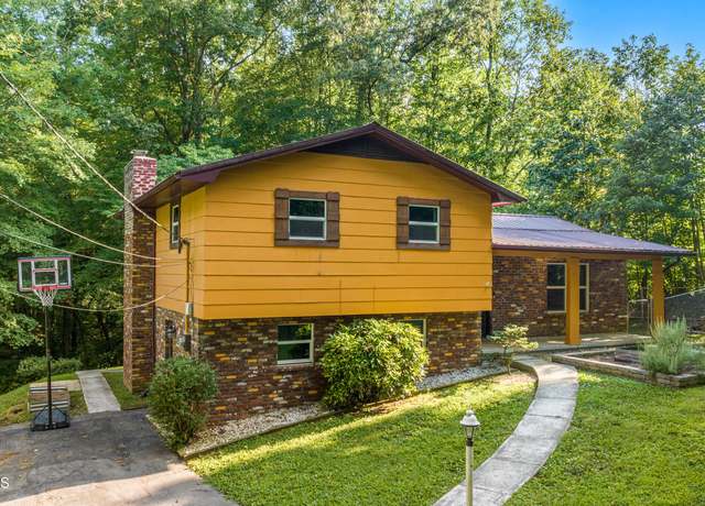 Property at 5710 Holbert Ln, Knoxville, TN 37914, 3 beds, 2 baths