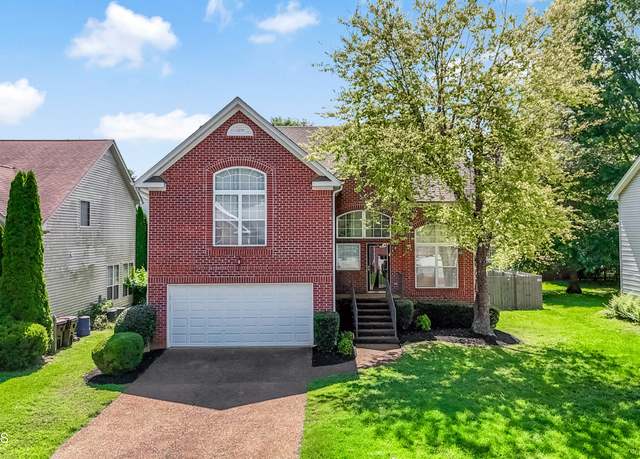 Property at 1213 Vale View Rd, Knoxville, TN 37922, 3 beds, 2.5 baths