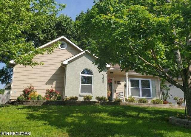 Property at 6013 Woodbark, Knoxville, TN 37921, 3 beds, 1.5 baths